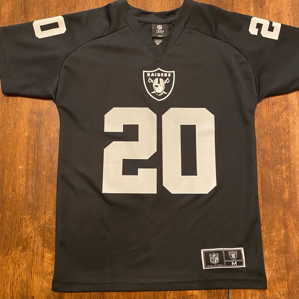 Youth Raider’s jersey #20 McFadden
